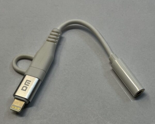 مبدل تایپ سی / لایتنینگ به جک 3.5 میلیمتری مدل DM Type-C/Lightning to 3.5 Audio Adapter AD091
